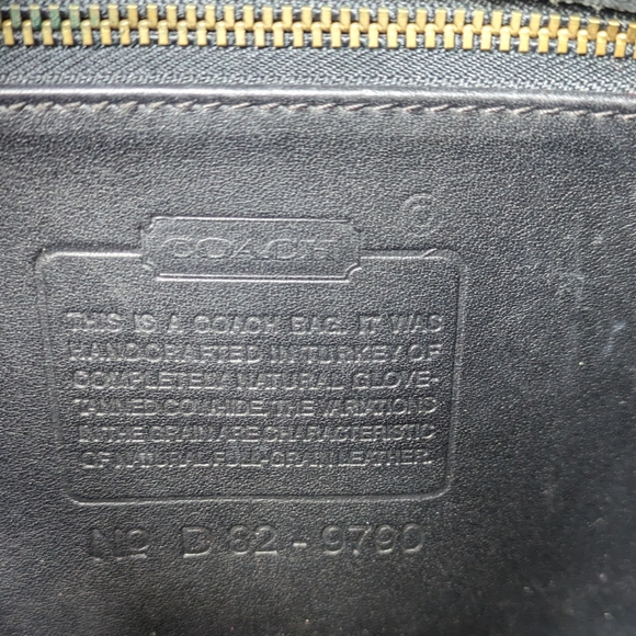 Authentic vintage coach purse - Picture 7 of 8